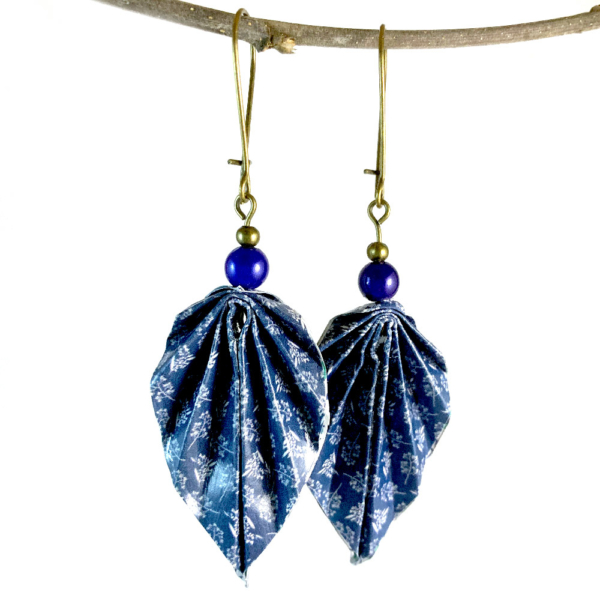 Boucles d'oreilles origami feuille - Emmanuelle – Image 3