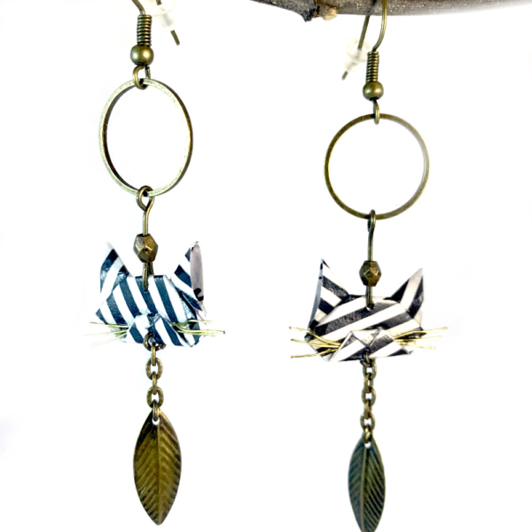 Boucles d'oreilles pendantes origami chat - Miaou – Image 3